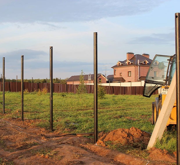 Винтовые сваи для забора в Адлере